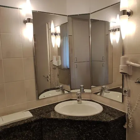 Traumurlaub Eine Maisonettwohnung Mit 2 Baedern * Dewichow